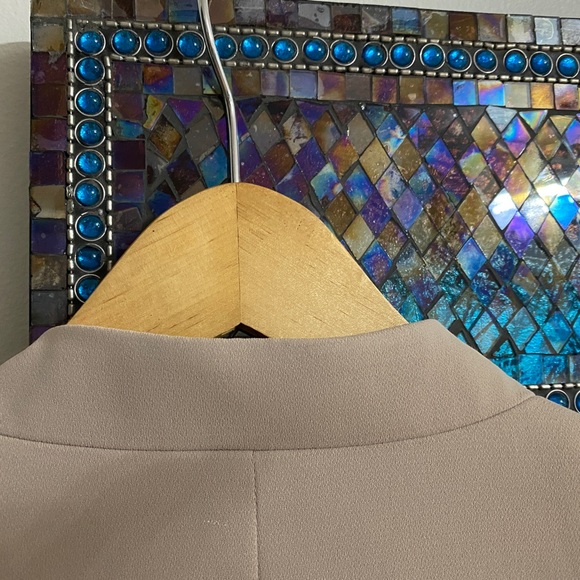 Taupe Blazer by Ivanka Trump - Picture 5 of 6